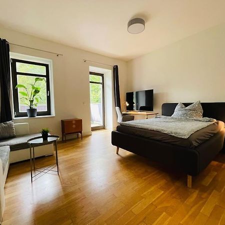 Charmante Wohnung Im Gruenen Leipzig Exterior foto