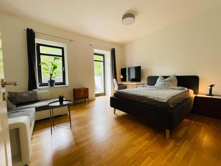 Charmante Wohnung Im Gruenen Leipzig Exterior foto