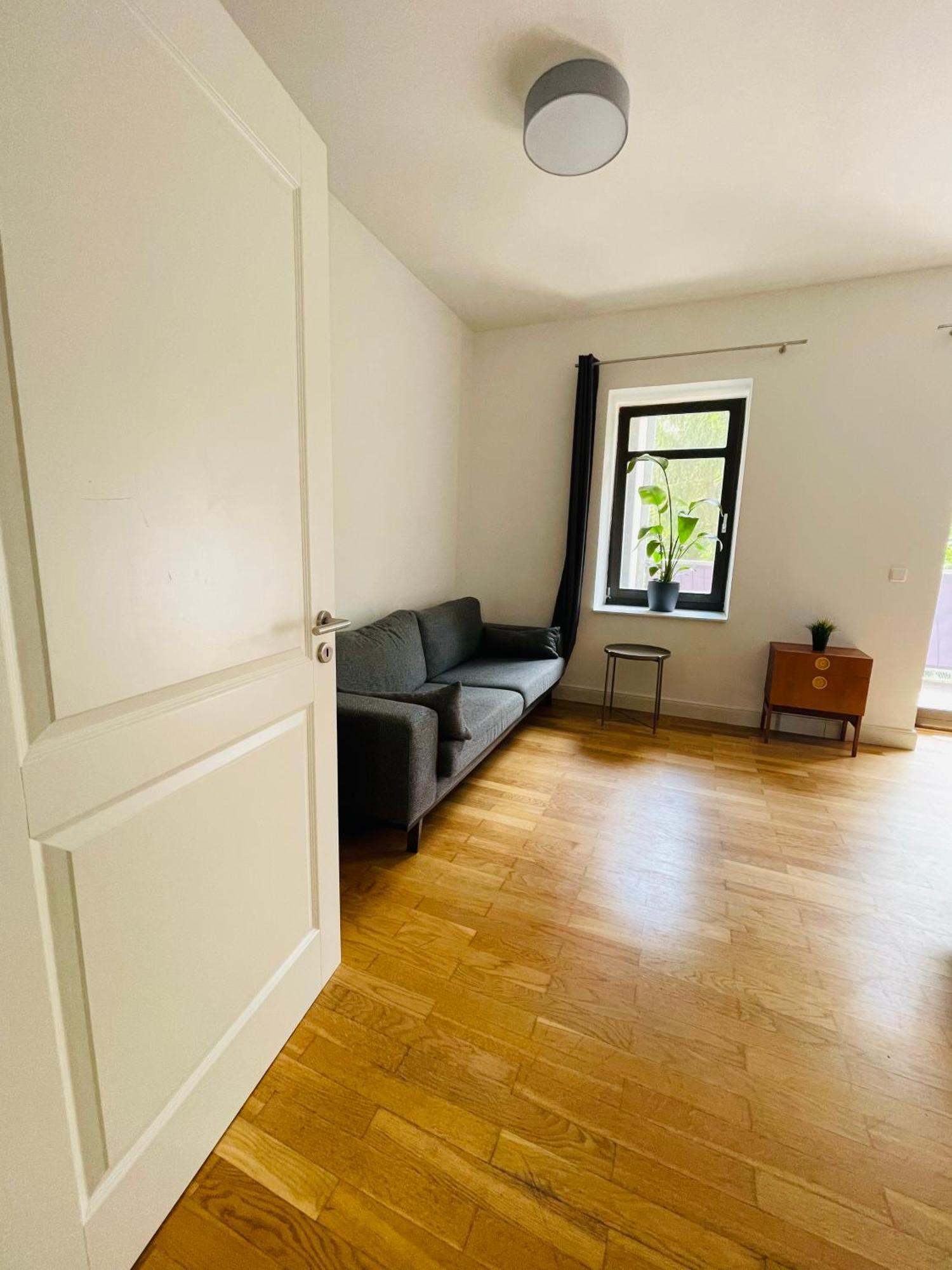 Charmante Wohnung Im Gruenen Leipzig Exterior foto